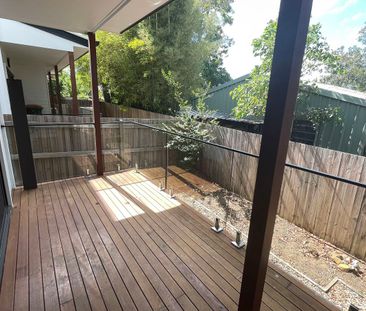 A stylish home in the perfect location is ready for you to move in! - Photo 6