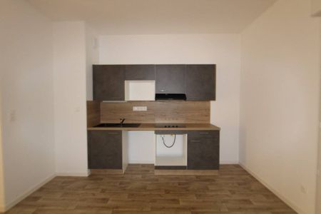 Appartement 4 pièces - - Photo 2