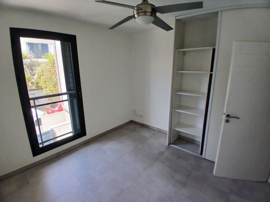 Location Appartement 2 pièces 51m² ST PIERRE 97410 - Photo 1