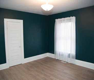 For Lease - 522 Colborne Street Unit# UPPER, Brantford, Ontario - Photo 4