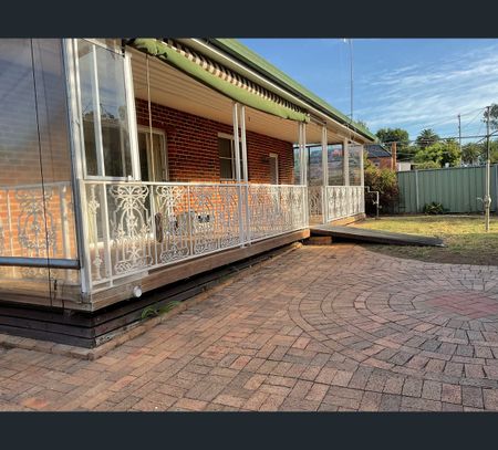21 Dean Street, Tamworth, NSW 2340 - Photo 3