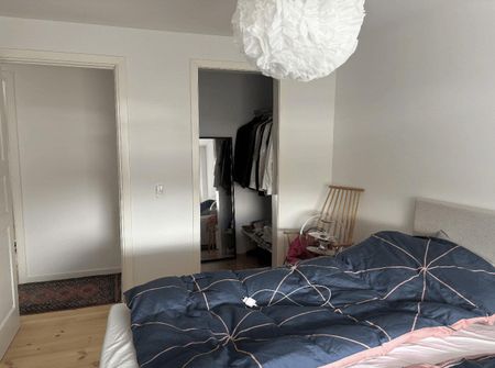 <b>Lys og indbydende 3-værelses lejlighed med lækkert bad og køkken</b> - Photo 2