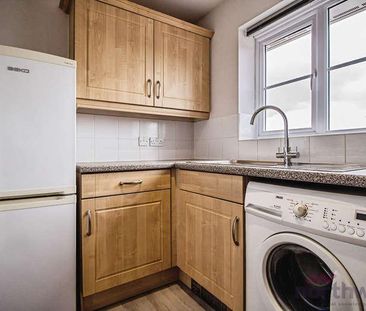 School Lane, Sandbach, CW11 - Photo 1