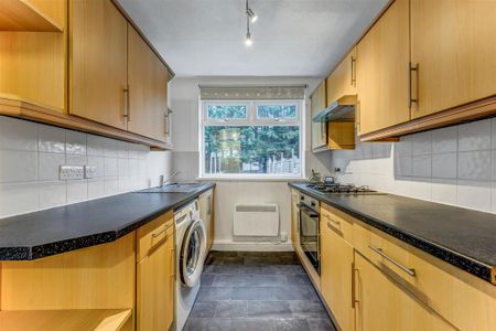 1 bedroom flat to rent - Photo 5