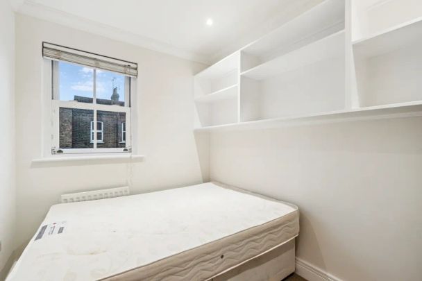 4 bedroom house in Putney - Photo 1