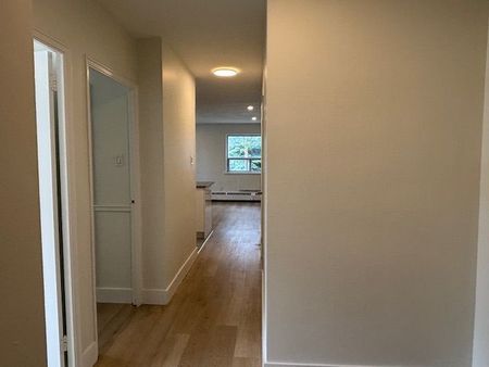 For Lease - 3151 Jaguar Valley Drive Unit# 202, Mississauga, Ontario - Photo 2