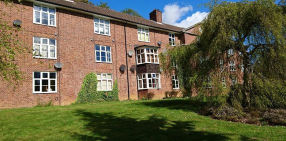 Stanborough Green - Photo 2