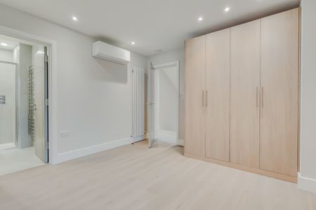 Bridge Lane, , Golders Green, London, NW11 9JY - Photo 3