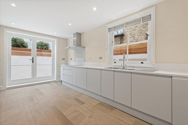 6 bedroom terraced house to rent - Photo 1