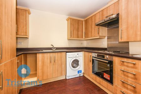 2 bed Apartment for Rent - Photo 3