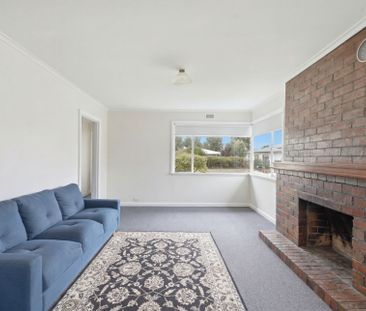 Perfectly located family home – walk to Glenorchy CBD - Photo 2