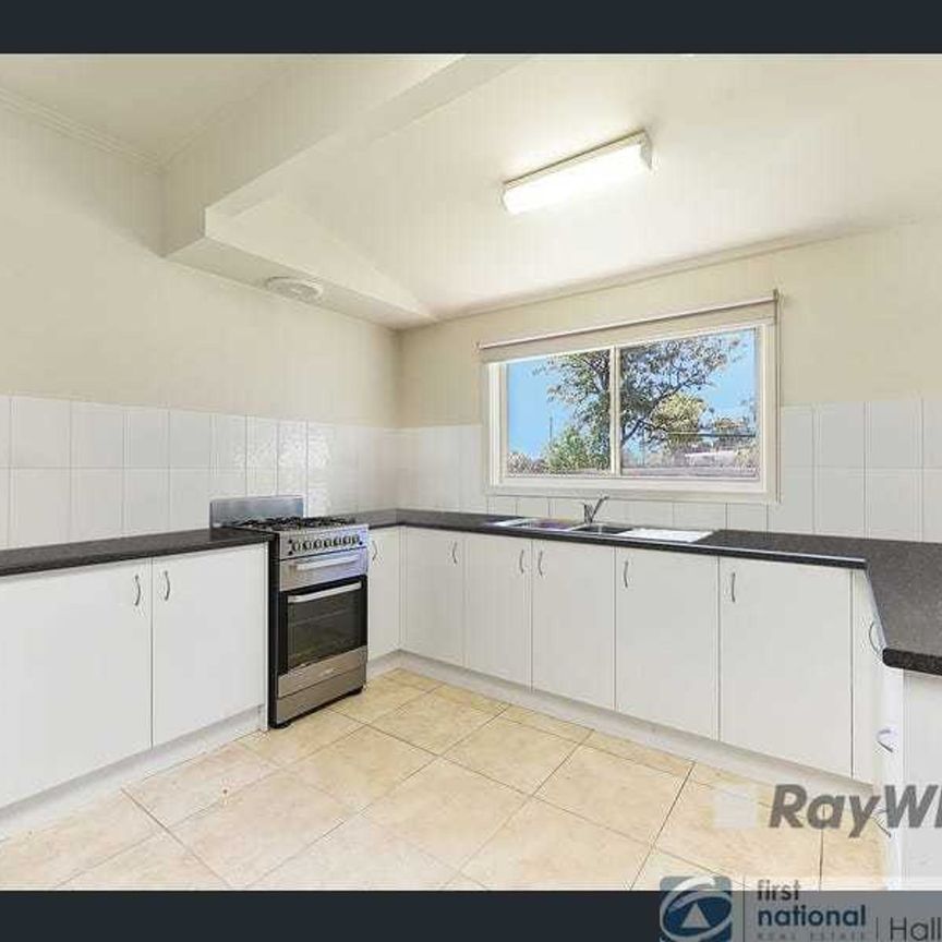 7 Oswald Street, 3175, Dandenong Vic - Photo 1