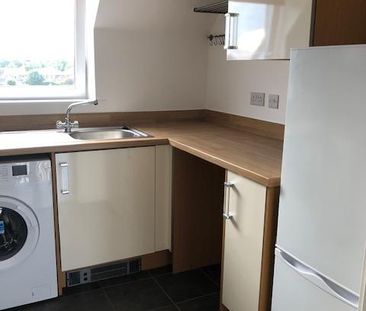 2 bedroom apartment to rent - Photo 3