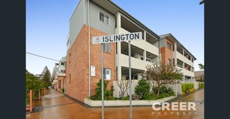 Stunning 2 Bedroom Apartment! - Photo 5