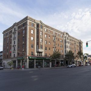 5002-5018 Sherbrooke West - 2 Bedrooms - 5002 Rue Sherbrooke Ouest, Westmount - Photo 2