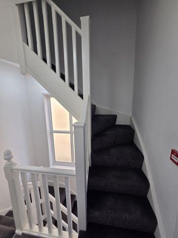 9 bedroom semi-detached house to rent - Photo 5