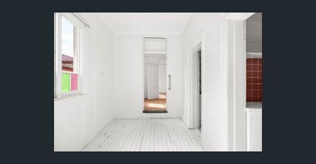 Freestanding house in premier lifestyle pocket - Photo 2