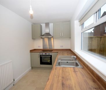 2 bed semi-detached house to rent in Gosforth Terrace, Pelaw, NE10 - Photo 6