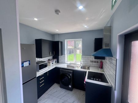 Rose Avenue, Ashton-on-Ribble, Preston - Photo 3