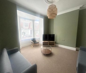 6 bedroom house to rent - Photo 1