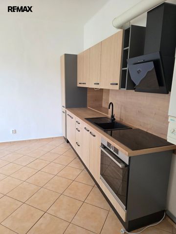 Pronájem bytu 2+1 65 m², Litoměřická 1646, Teplice - Photo 3