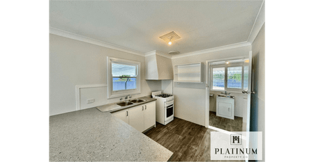 Spacious 3-Bedroom Family Home in Withers - Photo 4