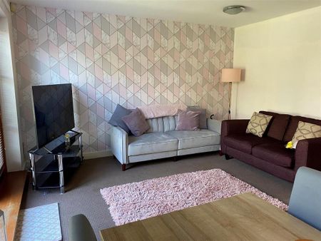 2 bedroom terraced house to rent - Photo 5