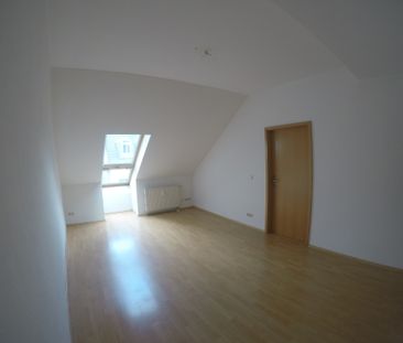 schöne 2-Raum Dachgeschosswohnung in Geras Zentrum - Photo 3