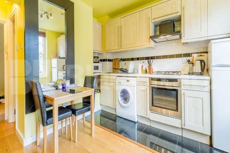 Located on the cusp of Angel & Clerkenwell is this cosy 1 bedrorom - Photo 4