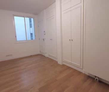 location Appartement T1 DE 22.6m² À PARIS - Photo 1