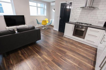 6 bedroom flat to rent - Photo 4