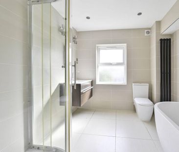 4 bedroom terraced house to rent - Photo 1