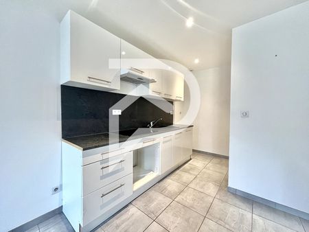 À BOURGES À louer Appartement 3 pièces 50.6 m2 Loyer 580,00 €/mois charges comprises * - Photo 5