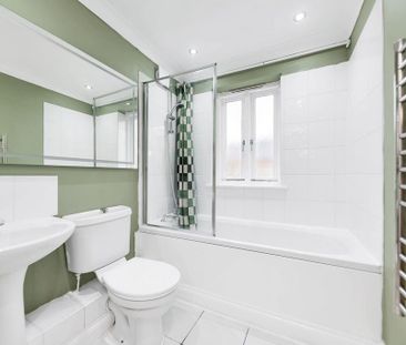 2 bedroom flat to rent - Photo 6