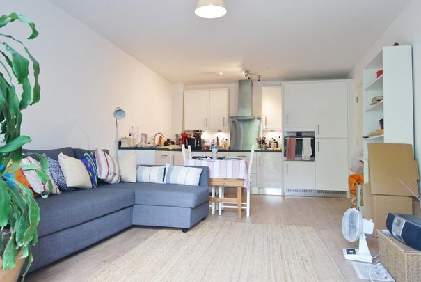 2 bedroom apartment to rent - Photo 1