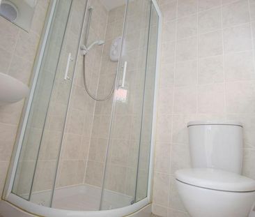4 bedroom detached house to rent - Photo 5