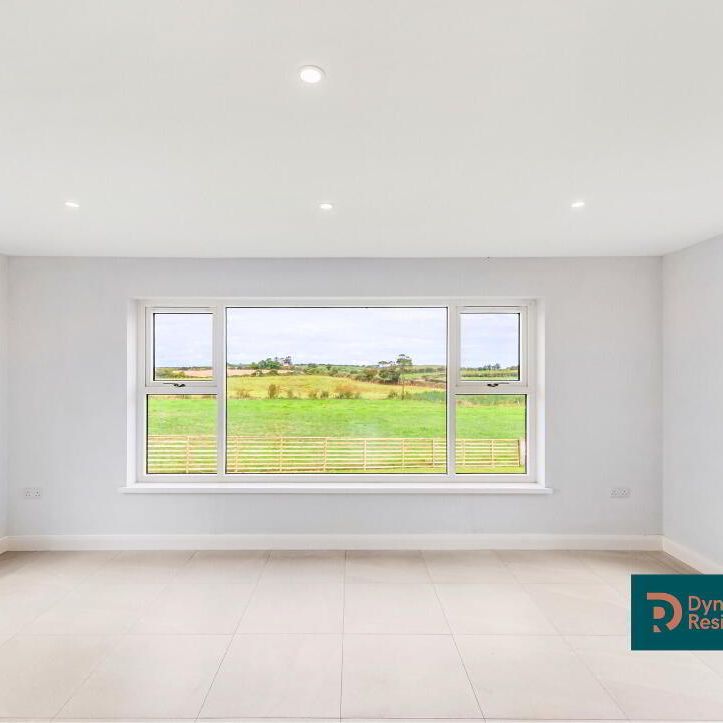 6 Tullymally Road, Portaferry, BT22 1JX - Photo 1