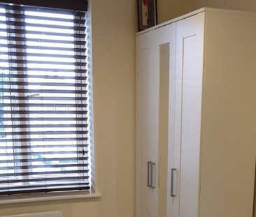 1 bedroom in a house share to rent - Photo 6