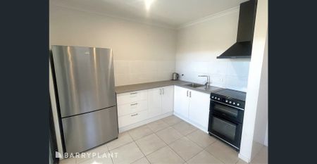 **REGISTER TO INSPECT VIA REALESTATE.COM.AU LINK & PHOTO ID MUST BE PROVIDED AT ENTRY, WHEN VIEWING ALL RENTAL PROPERTIES WITH BARRY PLANT FRANKSTON** - Photo 2