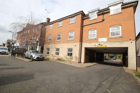 Flat, Cliveden Court, - Church Road, Northolt, UB5 - Photo 4