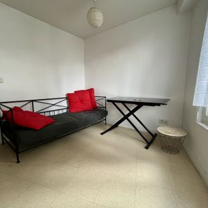 Location Appartement 2 pièces 25m² CLERMONT FERRAND 63000 - Photo 2