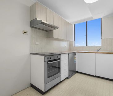 World-class views in Sydney looking over City Skyline - Photo 4