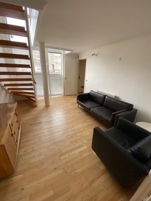 2 Bed Terraced House, Princes Court, SE16 - Photo 1
