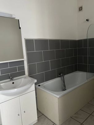 Location Appartement 2 pièces 50m² LE PORTEL 62480 - Photo 1