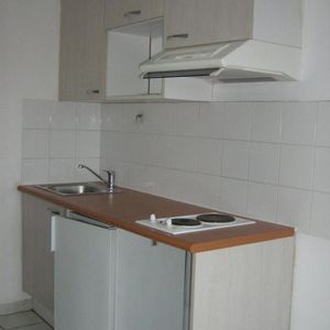 location Appartement T2 DE 46.39m² À FONSORBES - Photo 2