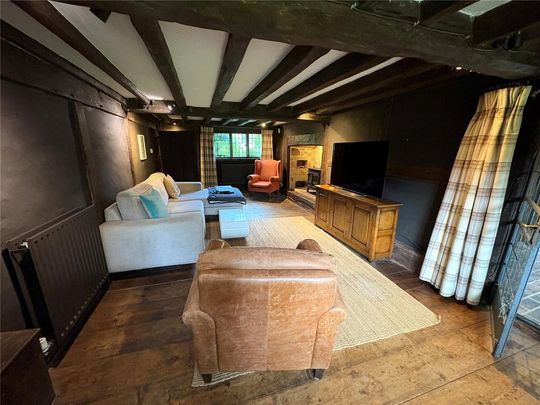 4 bedroom detached house to rent - Photo 1