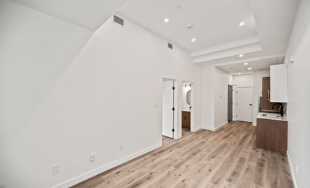 171 Donald – The Scheifele, Winnipeg, MB - Photo 2