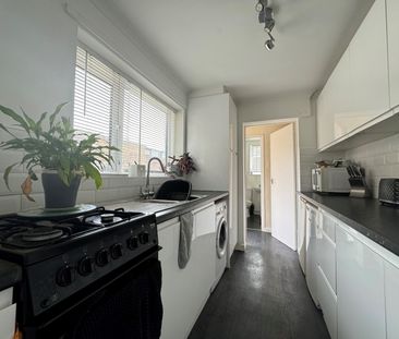 Tonge Road, Sittingbourne. ME10 - Photo 5