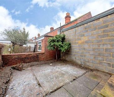 London Road, Reading, Berkshire, RG1 - Photo 1