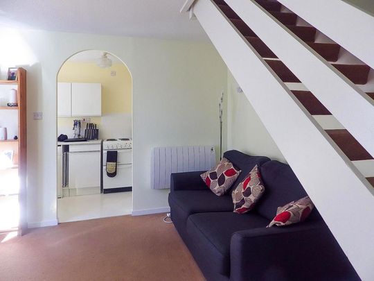 1 bedroom semi-detached house to rent - Photo 1